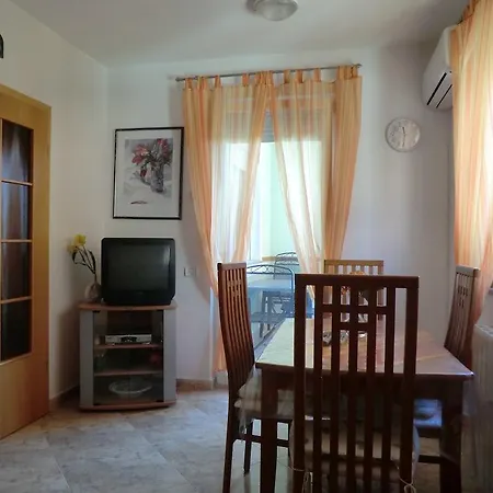 Apartment Popovic Pula Exterior photo