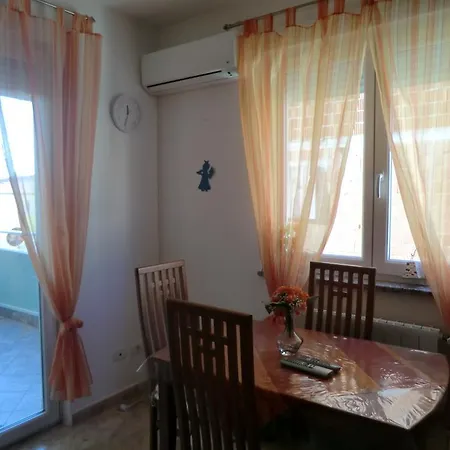 Apartment Popovic Pula Exterior photo